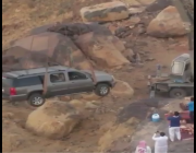فيديو سقوط سيارة من مرتفعات الفقره