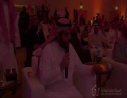 شاهد: ردة فعل تركي آل الشيخ على مقدم الحفل الذي قدمه بطريقة خاطئة