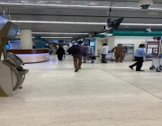 فيديوهات وصور بثها المسافرون من مطار أبها تصدم الحوثيين