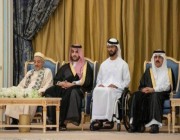 صورة لحفيد الشيخ زايد تخطف الأنظار خلال توقيع “اتفاق الرياض”