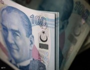 الليرة التركية تدفع ثمن “الاستقالة المفاجئة”
