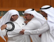 مشادة حادة وتشابك بالأيدي بين عدد من النواب في مجلس الأمة الكويتي (صور)