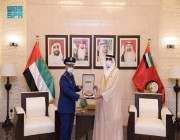 وزير الدولة لشؤون الدفاع الإماراتي يبحث علاقات التعاون المشترك مع رئيس هيئة الأركان العامة