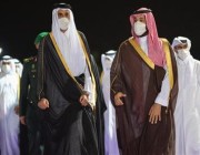 ولي العهد يستقبل أمير قطر بمطار الملك عبدالعزيز الدولي في جدة (فيديو وصور)