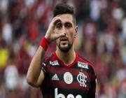قرار جديد من الهلال بشأن صفقة لاعب فلامنجو البرازيلي
