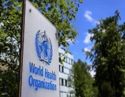 الصحة العالمية: إصابات كورونا في العالم انخفضت خلال الأسابيع الماضية