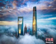 صور.. افتتاح “فندق السماء” الأطول في العالم بشنغهاي الصينية