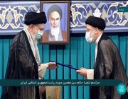 “خامنئي” ينصّب “رئيسي” رئيسا جديدا لإيران