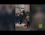 إنقاذ طفلة بعد انهيار شقق إثر انفجار غاز في روسيا