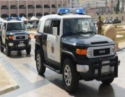 ضبط شخصين أثناء سرقتهما مركبة وأجهزة وقواطع كهربائية في مكة المكرمة