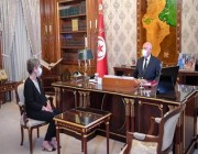 لأول مرة.. الرئيس التونسي يكلف امرأة بتشكيل الحكومة الجديدة