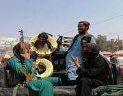 صور..عقاب غريب للص على يد عناصر “طالبان”