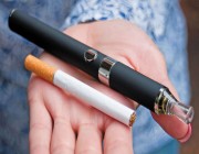 مفاجأة حول المخاطر الصحية للسجائر الإلكترونية مقارنة بالتدخين العادي