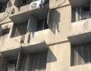 شاهد.. لحظات مرعبة لإنقاذ شاب حاول الانتحار من الطابق السابع في مصر