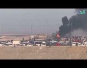اشتعال النيران في شاحنة عقب انقلابها في طريق بمصر