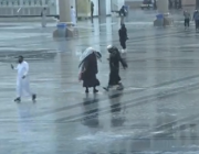 شاهد.. هطول أمطار غزيرة على المسجد النبوي