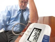 “الصحة” تُوضح الطريقة الصحيحة لقياس ضغط الدم