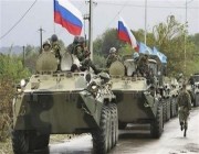 روسيا تعيد بعض قواتها المنتشرة قرب أوكرانيا إلى ثكناتها