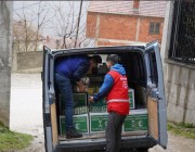مركز الملك سلمان للإغاثة يوزع 480 سلة غذائية رمضانية في جمهورية مقدونيا الشمالية