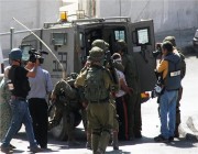 قواتُ الاحتلال تعتقلُ فلسطينيين من جنين