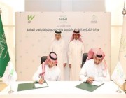 بحضور الحقيل.. توقيع اتفاقية بين وافي للطاقة وشل العالمية لفتح محطات للوقود في المملكة