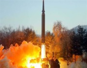 كوريا الشمالية تطلق صاروخا بالستيا غير محدد