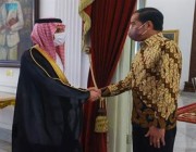 رئيس إندونيسيا يستقبل وزير الخارجية ويبحث معه العلاقات الثنائية بين البلدين