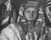 لقطات نادرة للملك فيصل وعمره 13 عامًا خلال زيارته الرسمية لبريطانيا