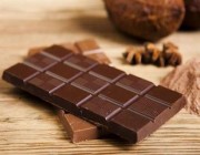 تساهم بالوقاية من الأمراض.. “سعود الطبية” تُعدد فوائد تناول الشوكولاته الداكنة