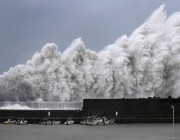 إعصار يجتاح وسط اليابان ومقتل شخص