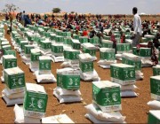 مركز الملك سلمان للإغاثة يوزع 210 أطنان من السلال الغذائية للمتضررين من الجفاف بمحافظة بيدوا في الصومال