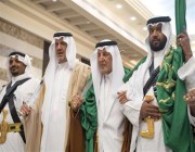 بأداء العرضة.. أمير مكة المكرمة يشهد احتفالات الإمارة باليوم الوطني 92 (صور)
