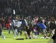 رئيس اتحاد الكرة يعزّي نظيره الإندونيسي في ضحايا الأحداث المؤسفة بأحد ملاعب كرة القدم