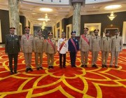 ملك ماليزيا يقلّد رئيس هيئة الأركان العامة وسام “القائد الشجاع”