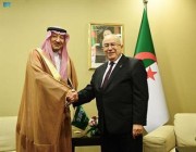 نائب وزير الخارجية يلتقي وزير الخارجية الجزائري