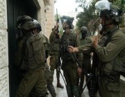 مقتـل إسرائيلي وإصابـة 3 آخرين في هجوم مسلـح بالضفة الغربية