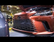 مشاهد من خط إنتاج سيارة “2023 Lexus RX”