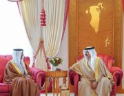 ملك البحرين يشكر أمين مجلس التعاون على جهوده خلال فترة عمله