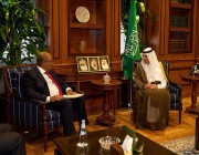 “الجبير” يبحث تعزيز التعاون المشترك مع سفير أنجولا لدى المملكة