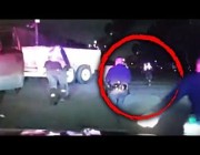 رجل يهرب من شرطة كاليفورنيا باستخدام لوح تزلج قبل الإطاحة به