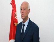 الرئيس التونسي يرفض اتهامات بالعنصرية بعد حملة على المهاجرين