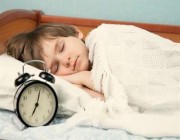 دراسة: تراجع مدة نوم الأطفال يتسبب في بطء نمو الدماغ