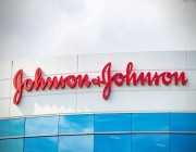 “جونسون آند جونسون” تعرض 9 مليارات دولار لإغلاق قضية المنتجات المسرطنة
