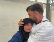 عظمة “المكان” تجمع سوري بوالدته بعد “11 عام”