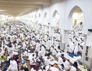 مسجد نمرة في مشعر عرفات يستقبل  ضيوف الرحمن