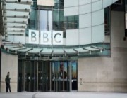 الضحية شاب 17 عاما.. BBC توقف مذيع متهم بدفع أموال مقابل صور جنسية