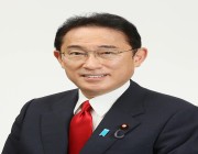 رئيس وزراء اليابان يصل إلى جدة