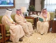 أمير الرياض يستقبل مدير تعليم المنطقة