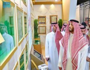 أمين عام مكتبة الملك فهد الوطنية يزور جناح المكتبة المشارك في “كتاب الرياض”