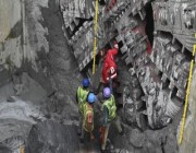 انهيار نفق يحاصر 40 عاملاً هندياً